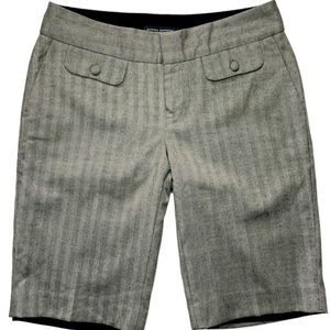 BANANA REPUBLIC Womens Size 4 Shorts Bermuda Wool Ryan Fit Gray Striped Lined
